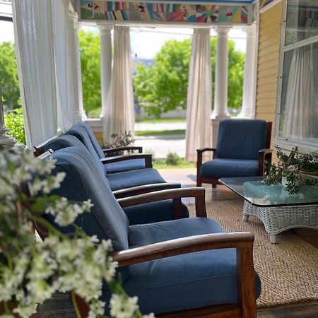 אובורן Munroe Inn Boutique Hotel מראה חיצוני תמונה