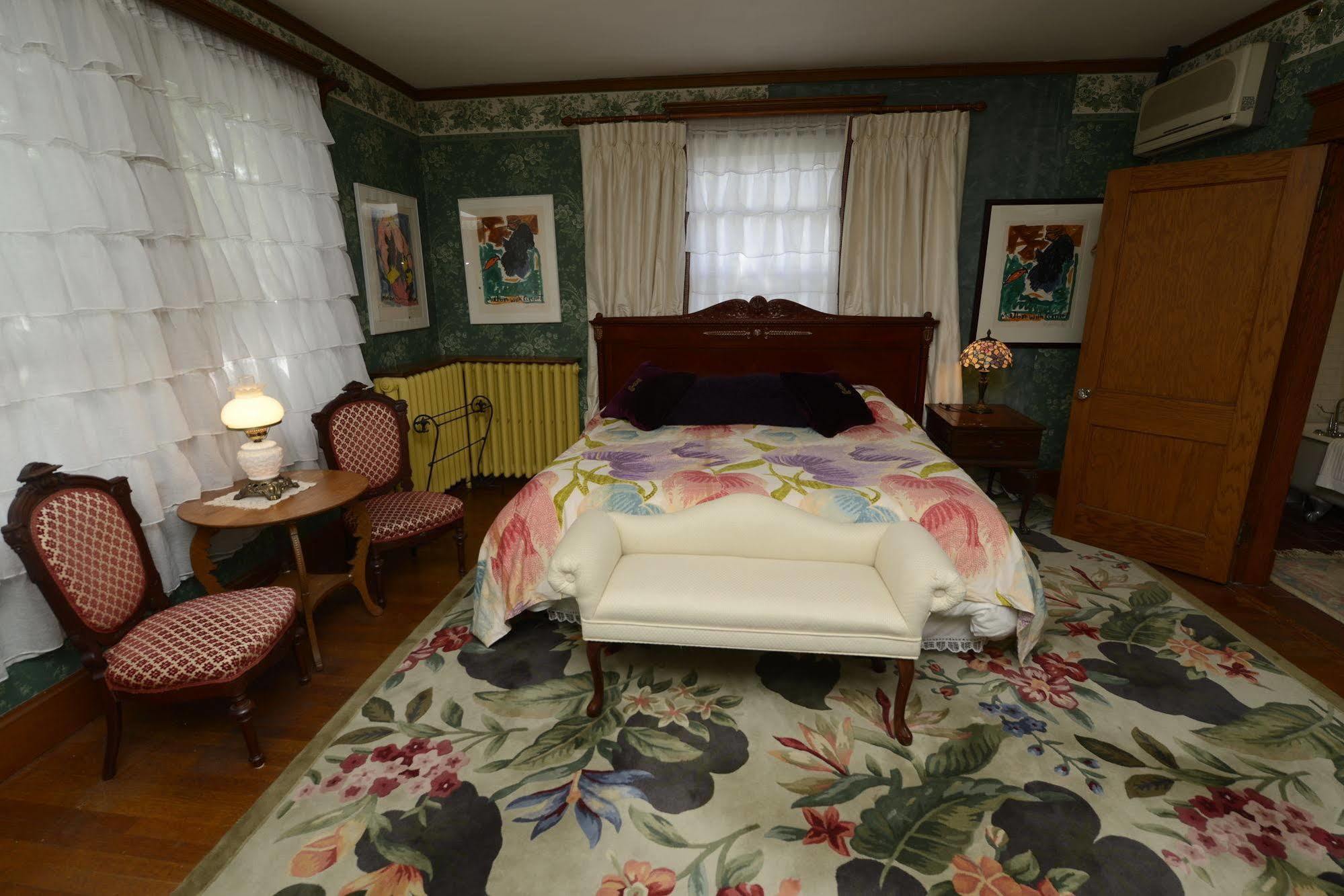 אובורן Munroe Inn Boutique Hotel מראה חיצוני תמונה